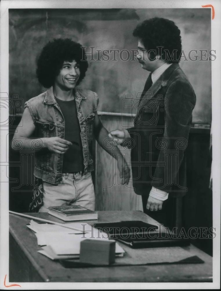 1978 Press Photo Robert Hegyes, Gabe Kaplan in Welcome Back, Kotter - cvp22158 - Historic Images