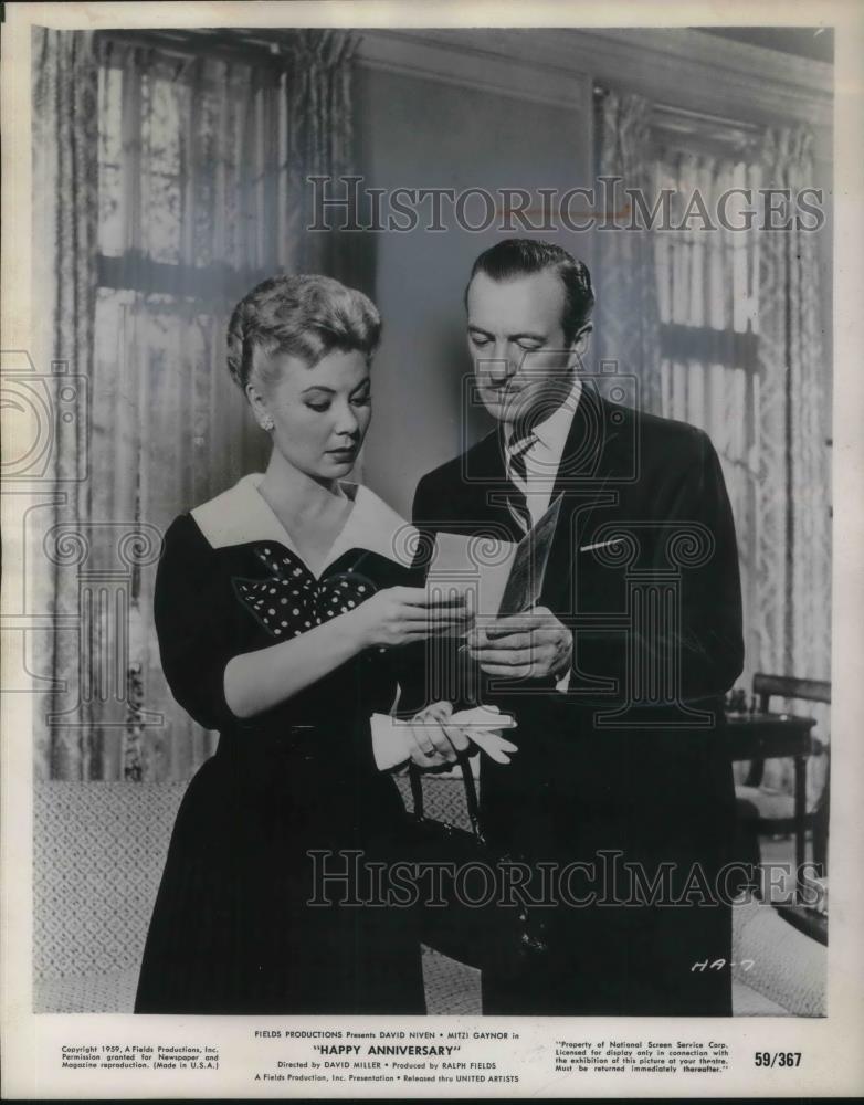 1959 Press Photo Mitzi Gaynor and David Niven In Happy Anniversary - cvp21834 - Historic Images