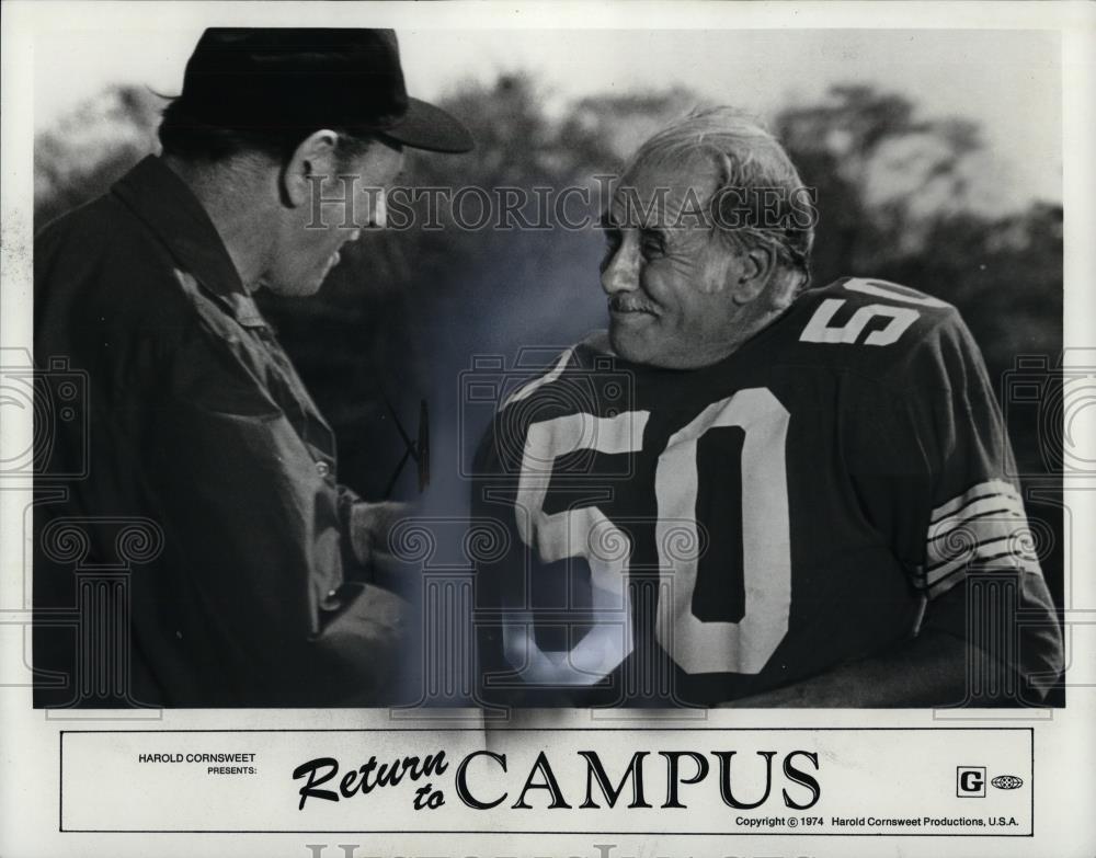 1975 Press Photo Earl Keyes and Paul Jacobs star in Return to Campus - cvp26933 - Historic Images