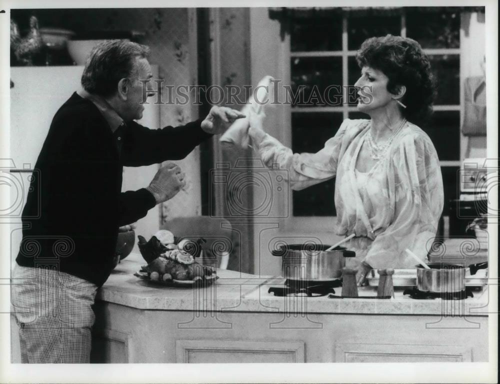 1986 Press Photo Jack Klugman and Elizabeth Bennett in You Again - 460 - Historic Images