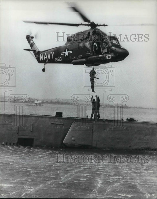 1969 Press Photo Jim Brown as Marine Captain in Ice Station Zebra - cvp24560 - Historic Images