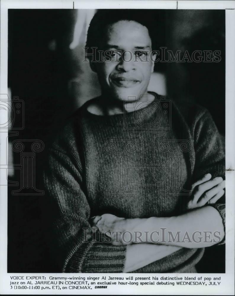 1989 Press Photo Al Jarreau Pop Jazz Singer and Musician on Al Jarreau in Concer - Historic Images