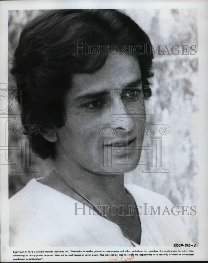 1973 Press Photo Shashi Kapoor stars in Colombia Pictures Siddhartha - cvp25350 - Historic Images