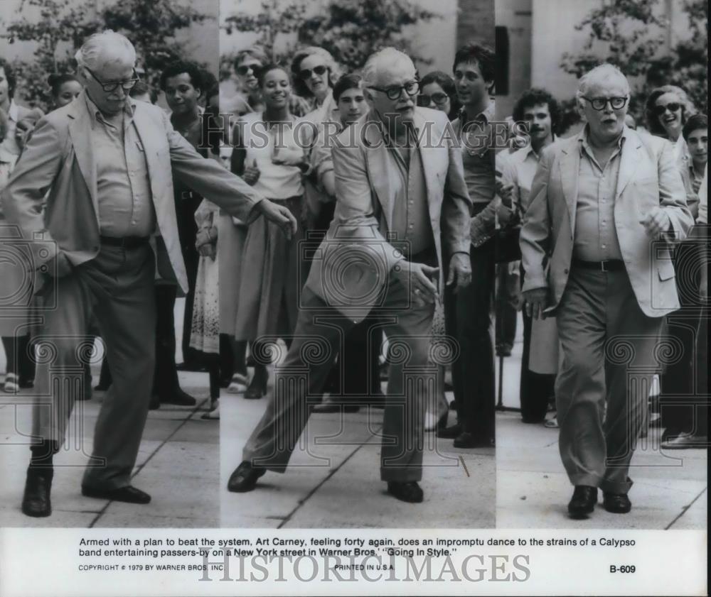 1980 Press Photo George Burns Art Carney Lee Strasberg star in Going in Style - Historic Images