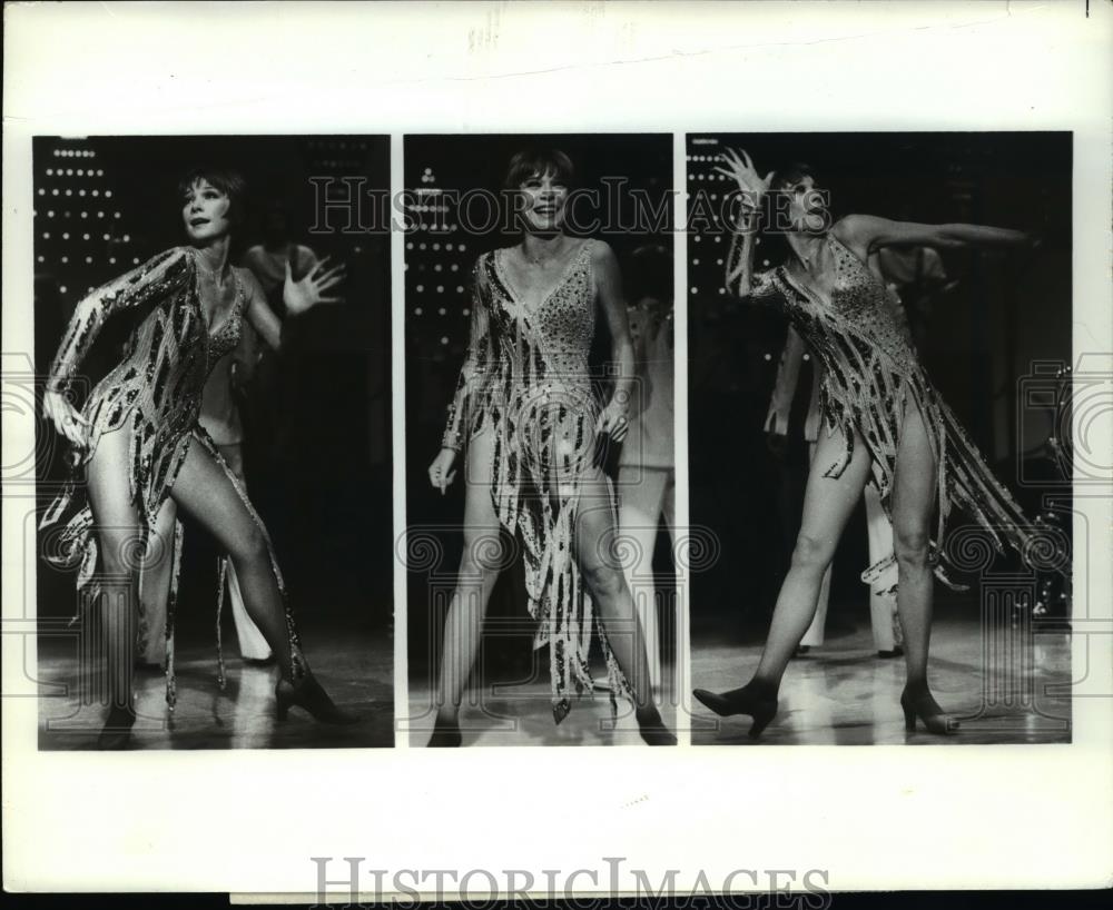 1977 Press Photo Shirley Maclaine WHere Do We Go From Here - Historic Images