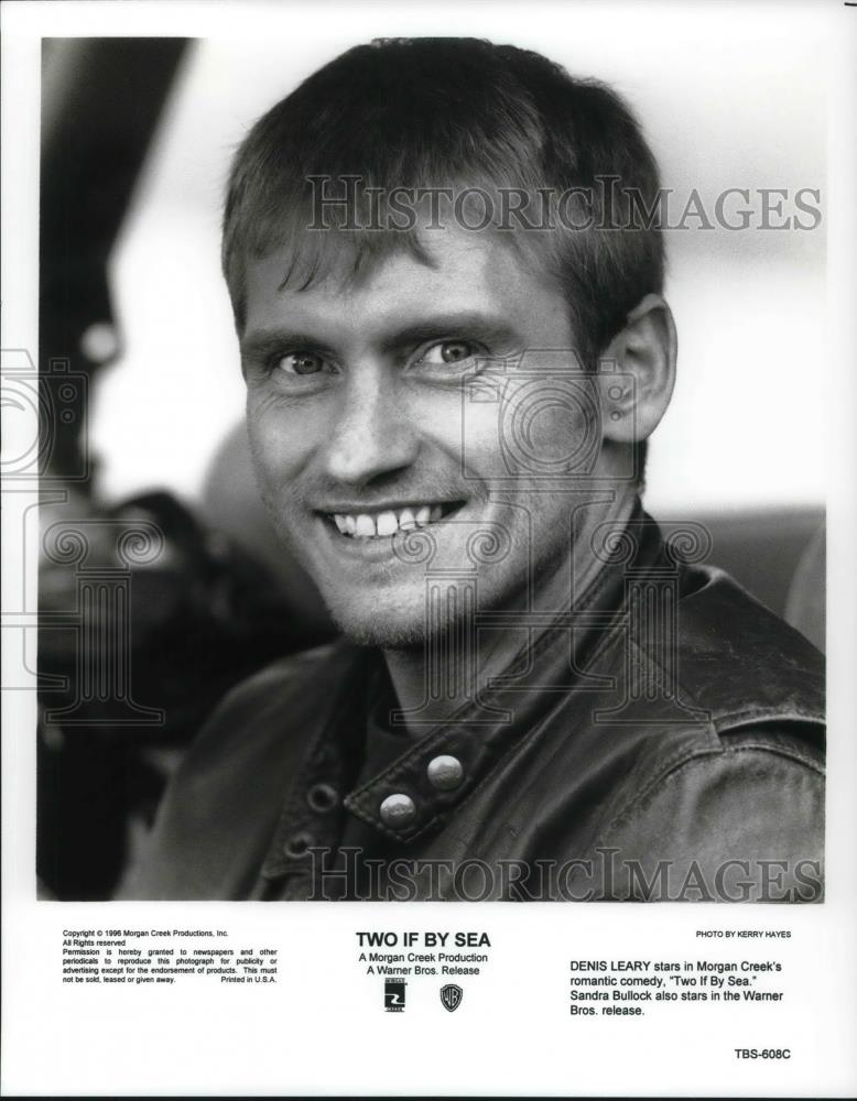 1996 Press Photo Denis Leary stars in Two if By Sea - cvp22738 - Historic Images