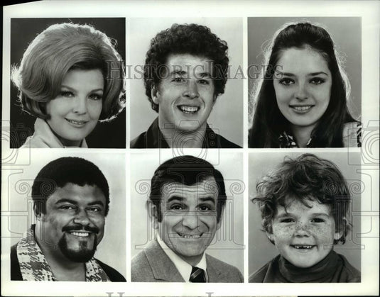 1969 Press Photo Marjorie Lord, Rusty Hamer, Angela Cartwright, Rosey Grier, Sid - Historic Images