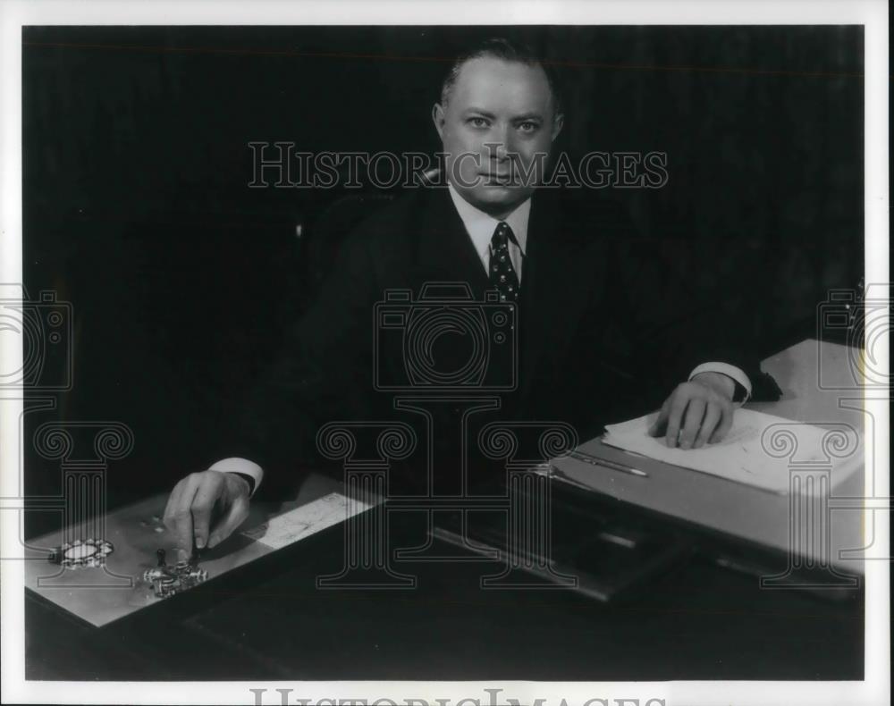 1991 Press Photo Empire of the Air: The Men Who Made Radio - cvp23892 - Historic Images