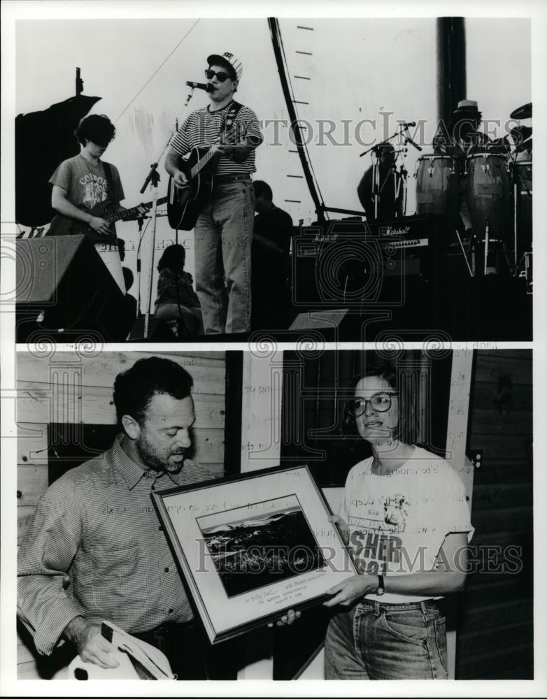 Press Photo Singers Billy Joel and Paul Simon - cvp27008 - Historic Images