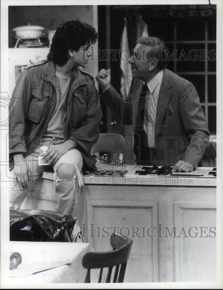 1986 Press Photo Jack Klugman and John Stamos in You Again - cvp20116 - Historic Images