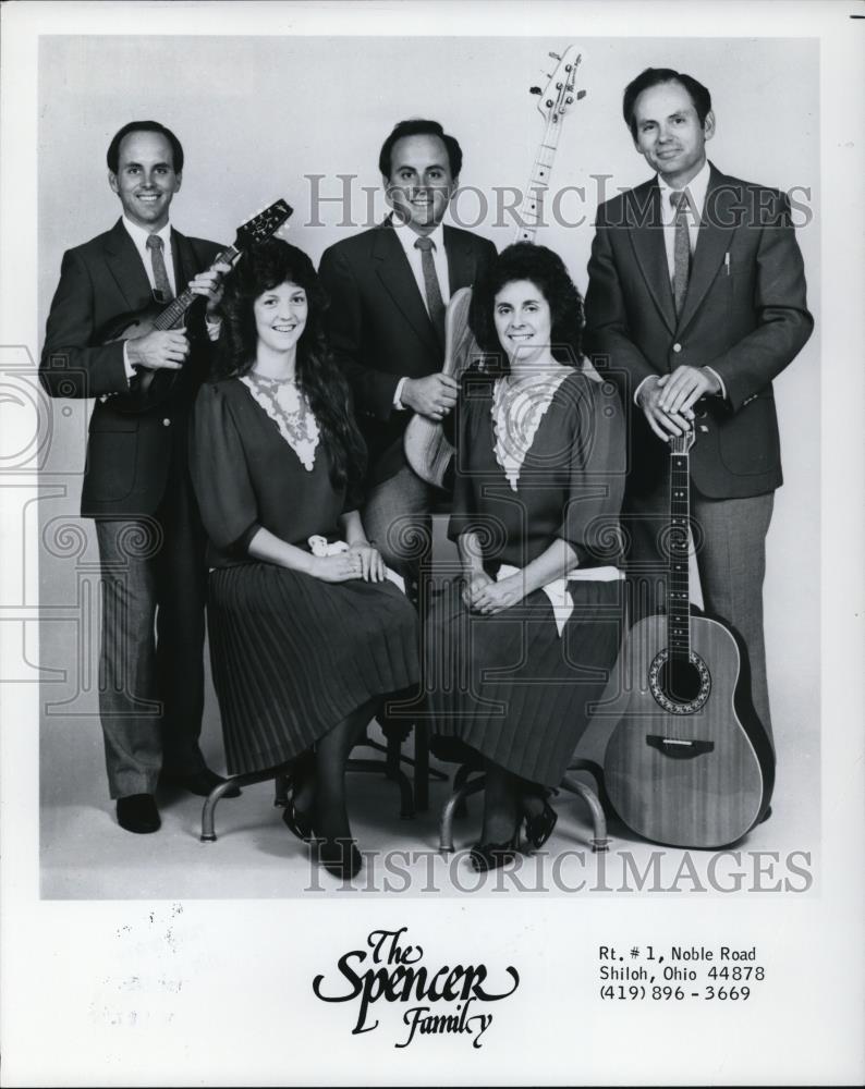 1986 Press Photo Musical Groups The Spencer Family - cvp27787 - Historic Images