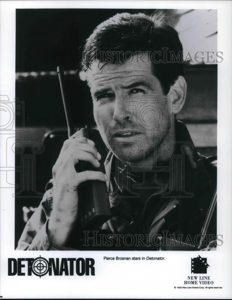 1993 Press Photo Pierce Brosnan stars as Mike Graham in Detonator - cvp23577 - Historic Images