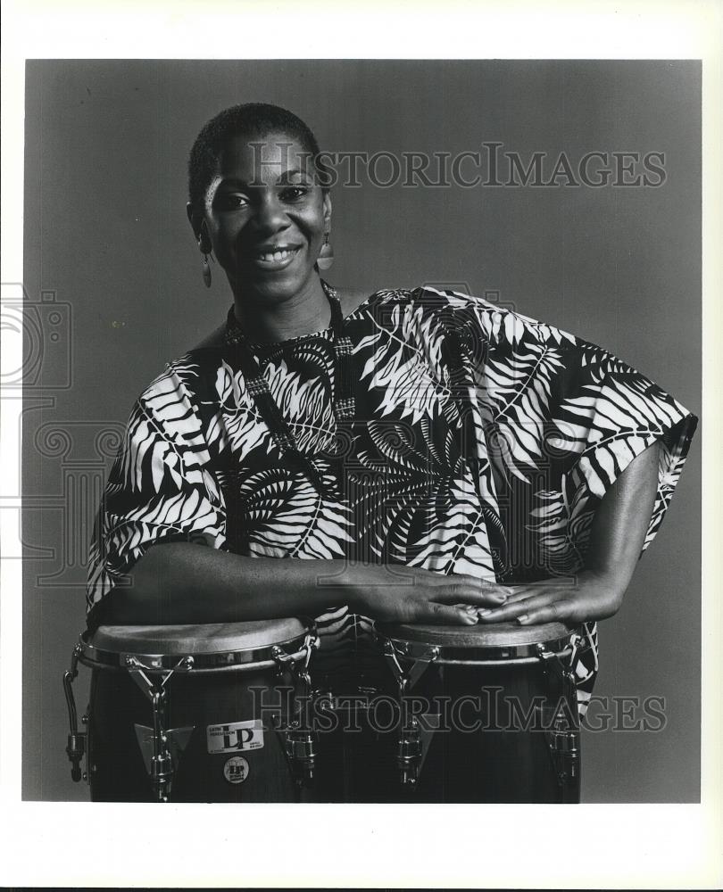 Press Photo Linda Thomas Jones Musician - cvp26649 - Historic Images