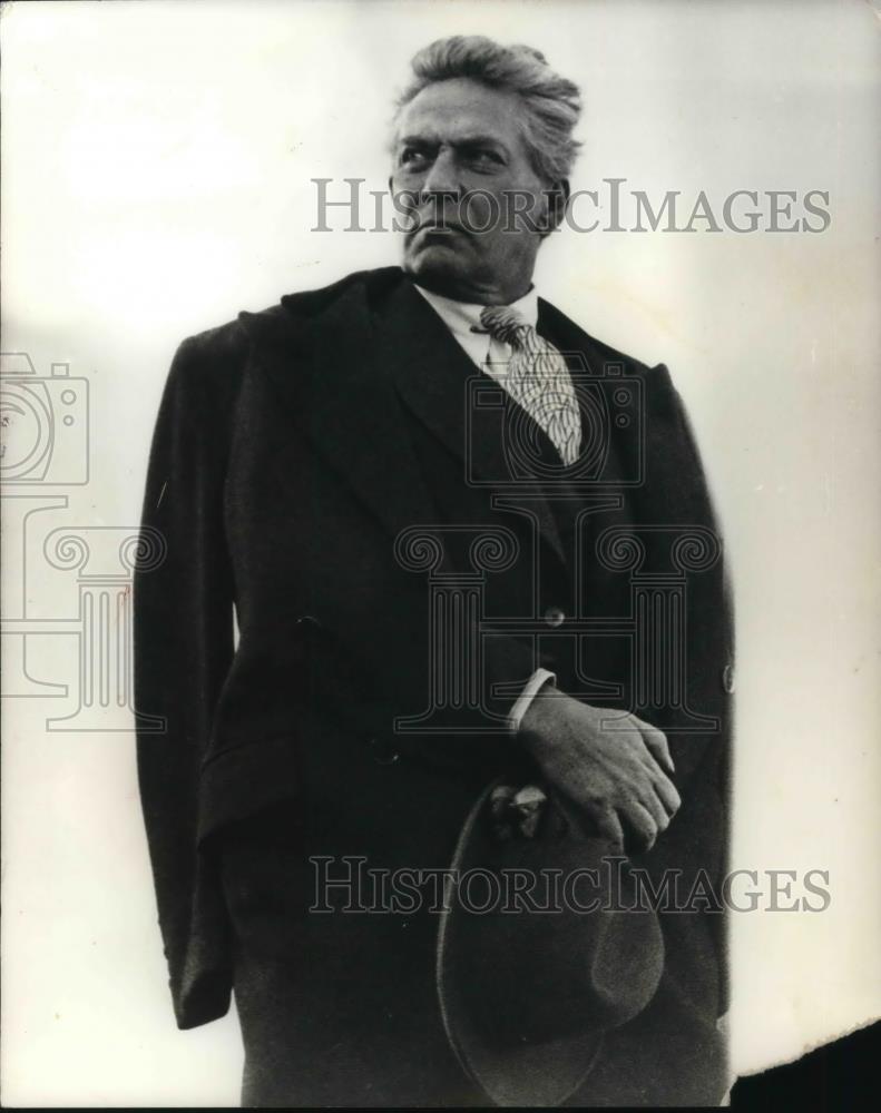 1973 Press Photo Peter Finch stars as Erik Krogh in England Made Me - cvp21445 - Historic Images