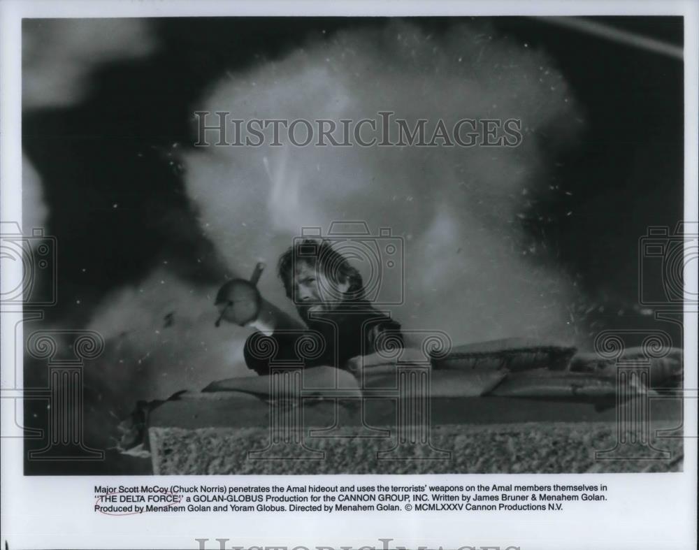 1986 Press Photo Chuck Norris as Major Scott McCoy in The Delta Force - Historic Images