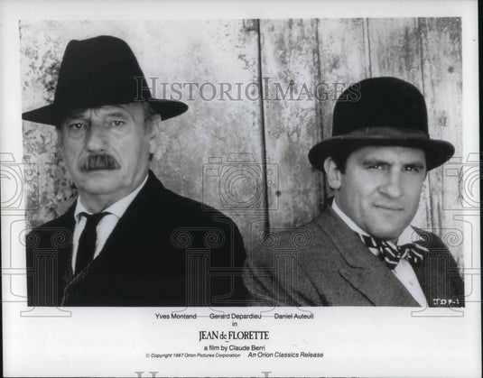 1997 Press Photo Yves Montand and Gerard Depardieu in Jean de Florette - Historic Images