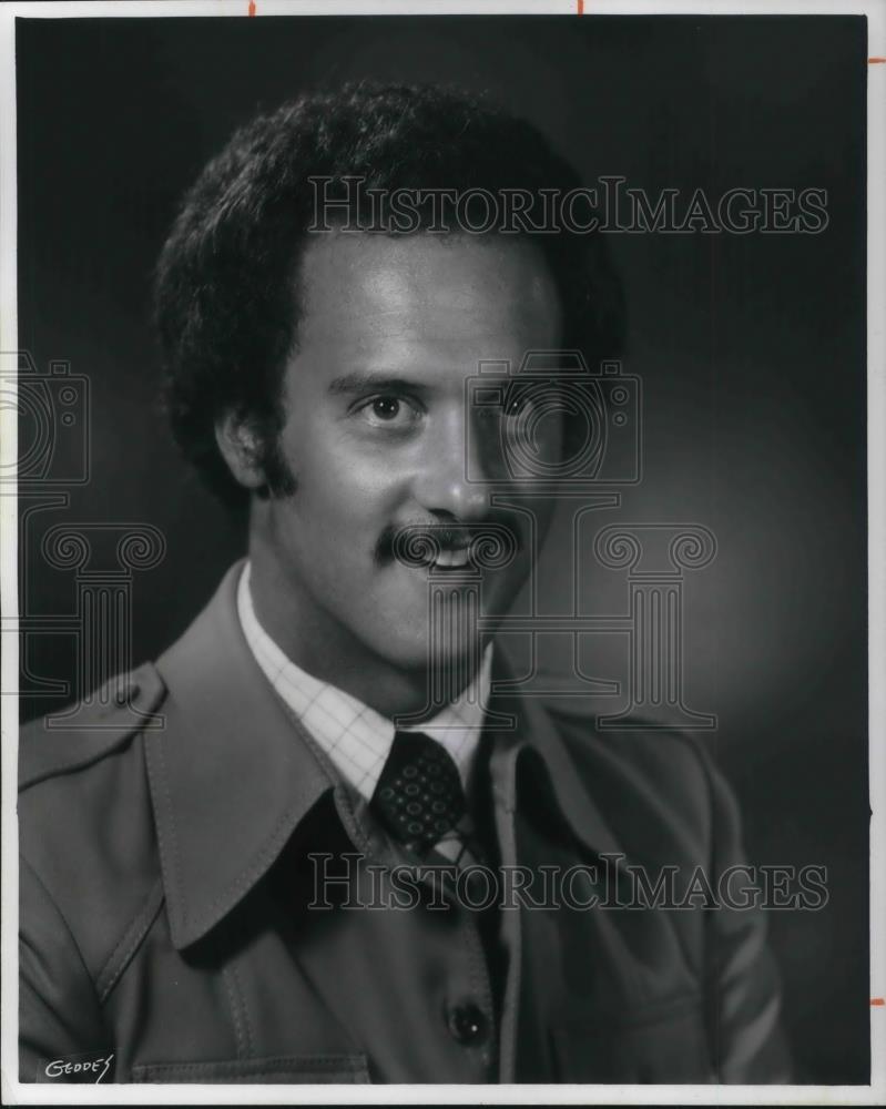 1976 Press Photo Larry Hirsch Hockey Announcer - cvp21507 - Historic Images