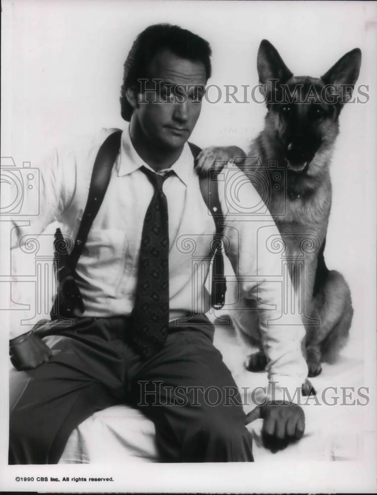 1990 Press Photo James Belushi and Jerry Lee in &quot;K-(&quot; - cvp21115 - Historic Images