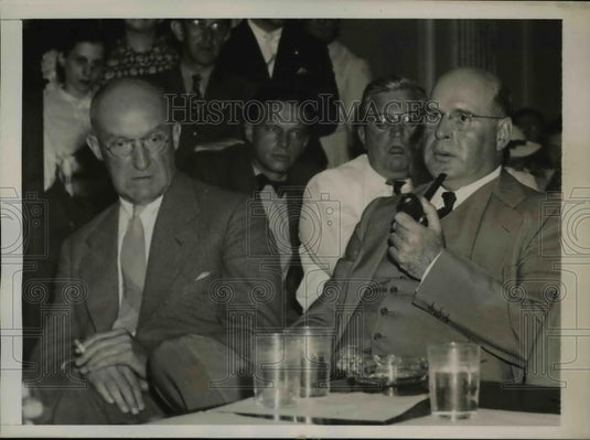 1938 Press Photo Roy Welch, assistant to the president of the - Historic Images