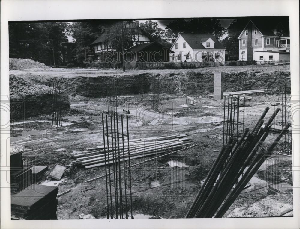 1972 Press Photo Construction of Cove Church in Lakewood - Historic Images
