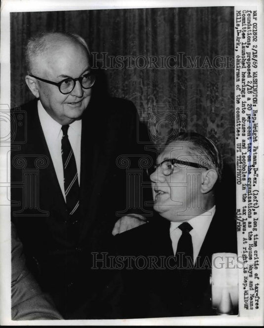 1969 Press Photo Rep. Wright Patman, D-Tex (L) & At right is Rep. WIlbur Mills - Historic Images