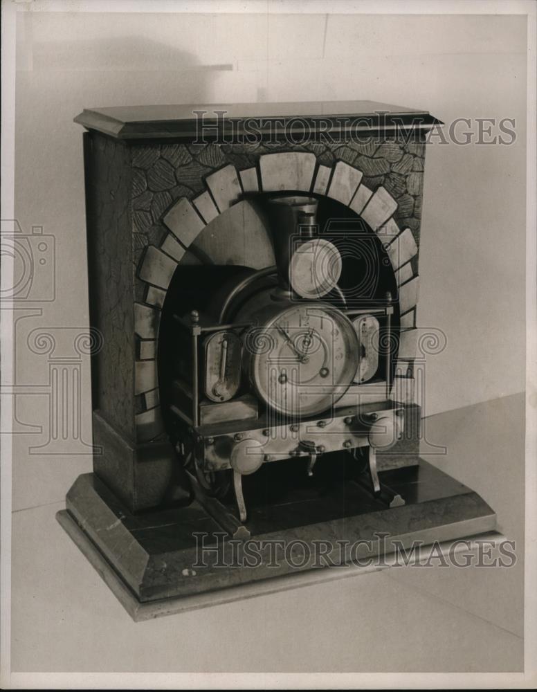 1938 Press Photo Part of the clock collection of Cyas Mills - Historic Images