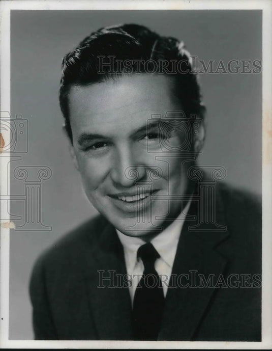 1963 Press Photo Mike Wallace - cvp23481 - Historic Images