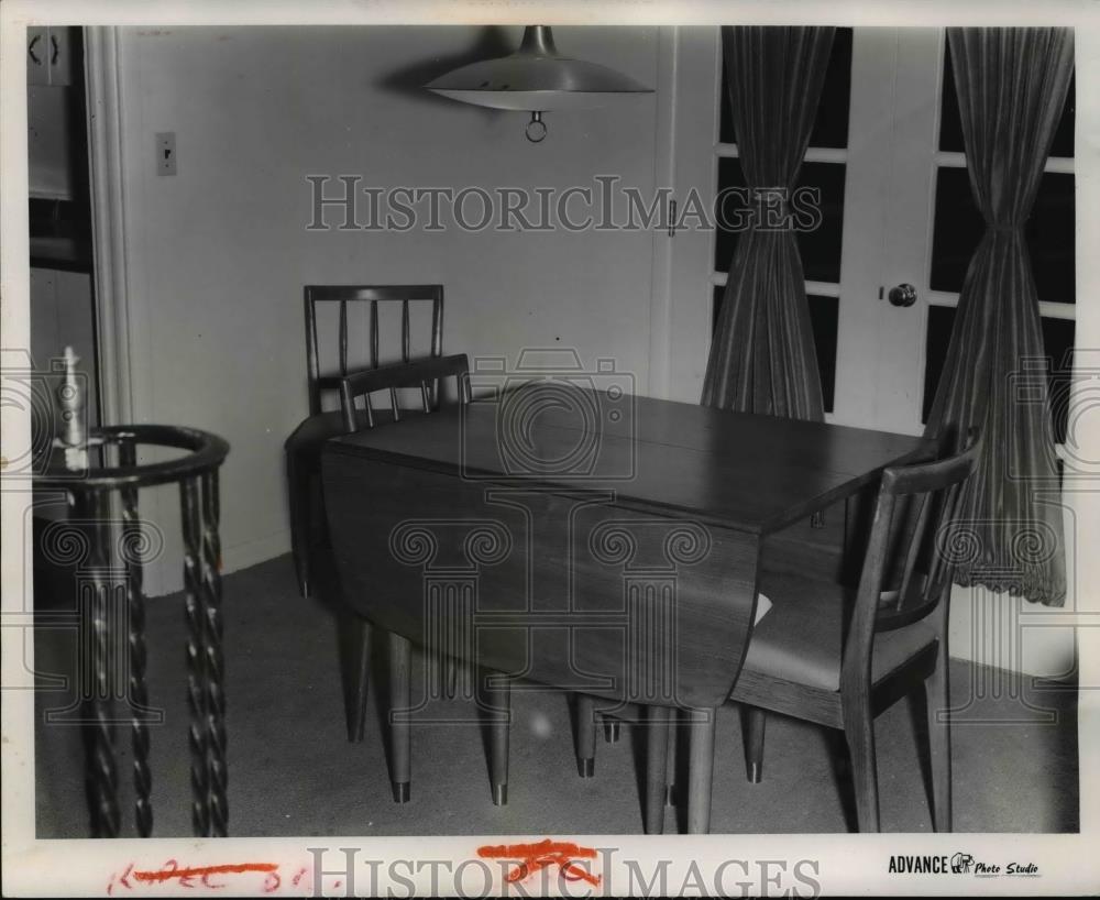 Press Photo Dining Room of Ohio Home in Richmond Heights - Historic Images