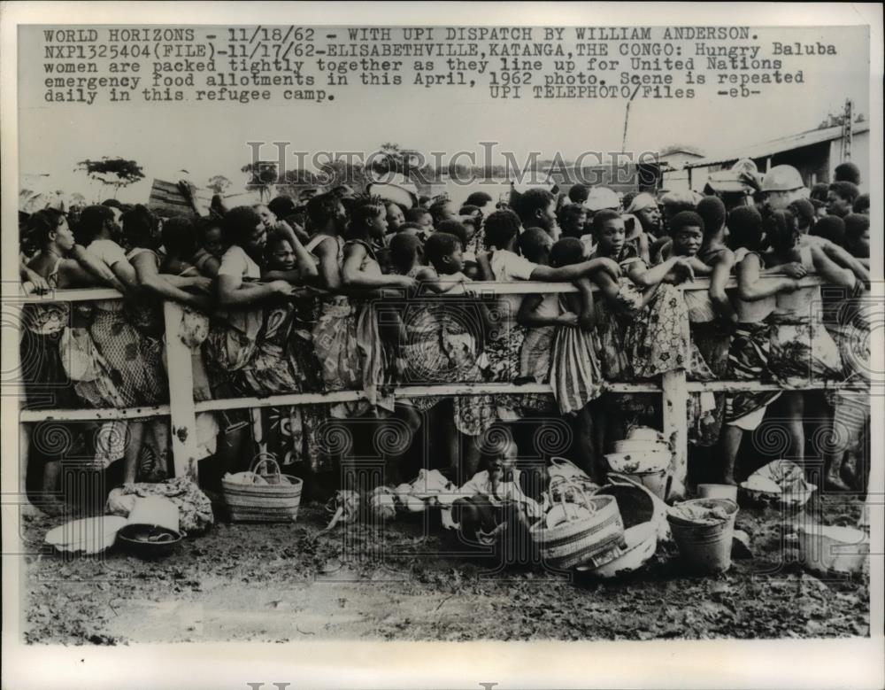 1962 Press Photo Baluba women line up for UN emergency food in Elizabethville - Historic Images