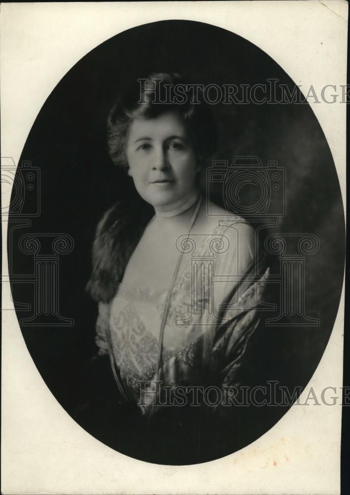 1924 Press Photo Mrs. J.F. Sartori of Los Angeles - Historic Images