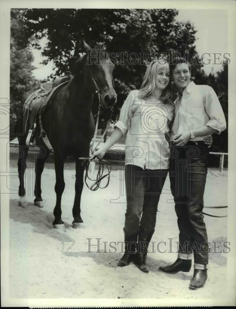 1966 Press Photo Michael Anderson Jr Vikki Harrington The Monroes - cvp29964 - Historic Images