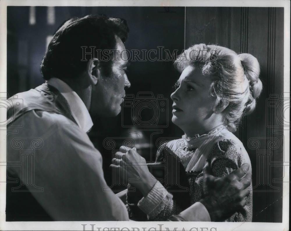 1967 Press Photo Henry Fonda and Joanne Woodward in Big Hand For the Little Lady - Historic Images