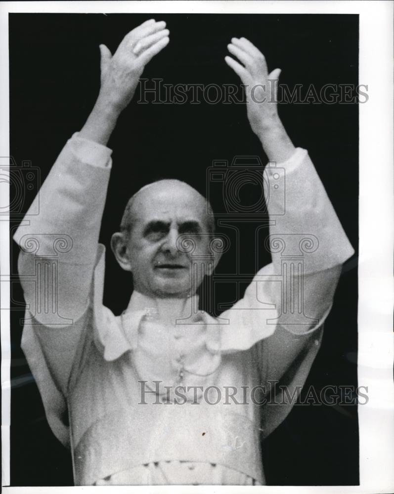 1969 Press Photo Pope Paul VI gives greeting &quot;Peace, peace to you&quot; - Historic Images