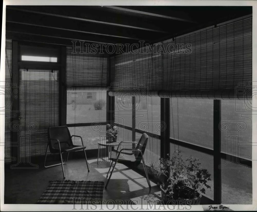 1954 Press Photo Summer room of a little house - Historic Images