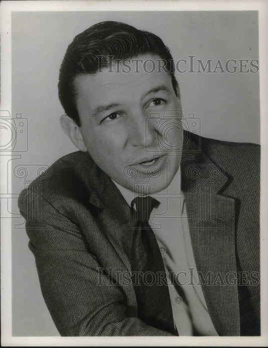 1967 Press Photo Mike Wallace - cvp23480 - Historic Images