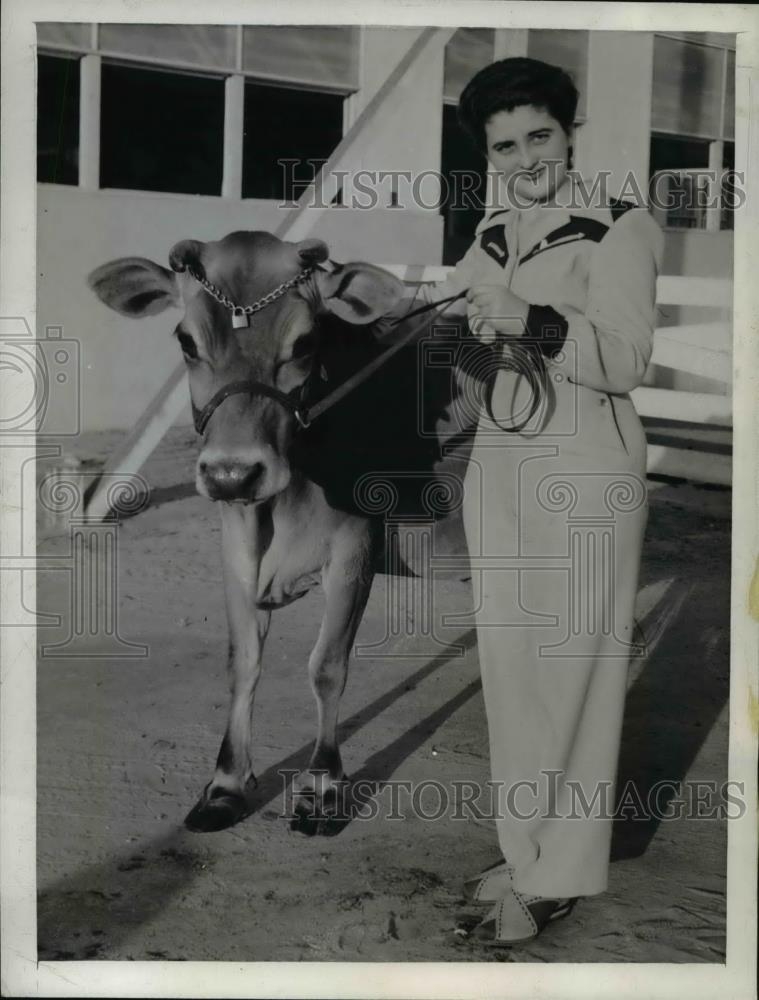 1943 Press Photo Brampton Jester Betty and Betty Sparrow at Western Stock Show - Historic Images