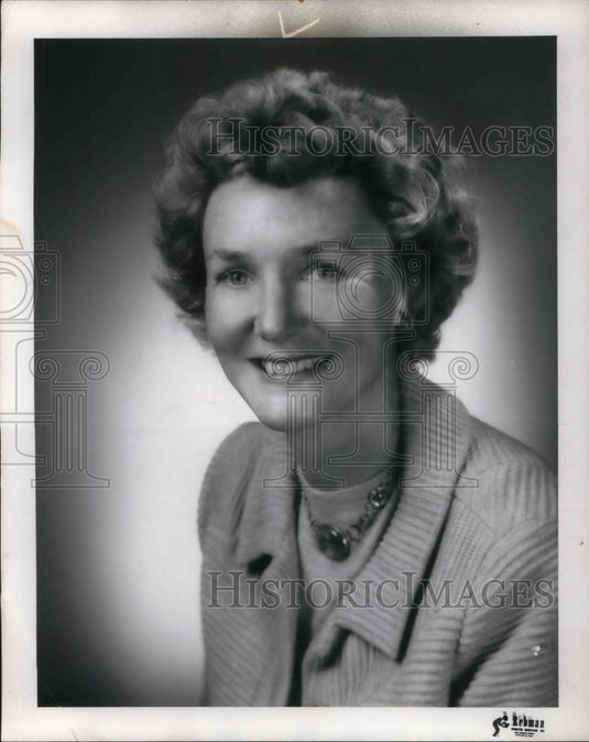 1965 Press Photo Mrs. Gilbert W. Humphrey in the picture - cvp22809 - Historic Images
