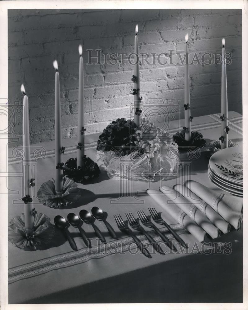 Press Photo Home dining set up - Historic Images