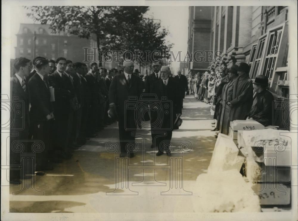 1928 Press Photo Dr. K. Matheson & Mr. C.H.K. Curtis en route to ceremonies - Historic Images