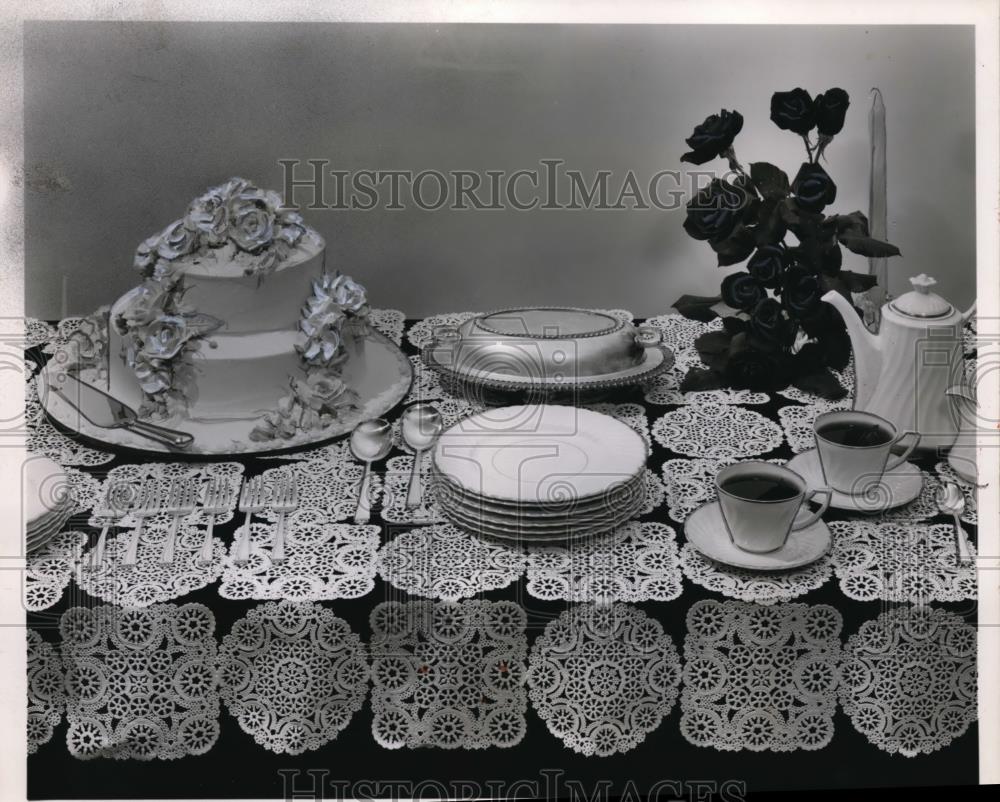 1957 Press Photo The wedding reception table setting - Historic Images