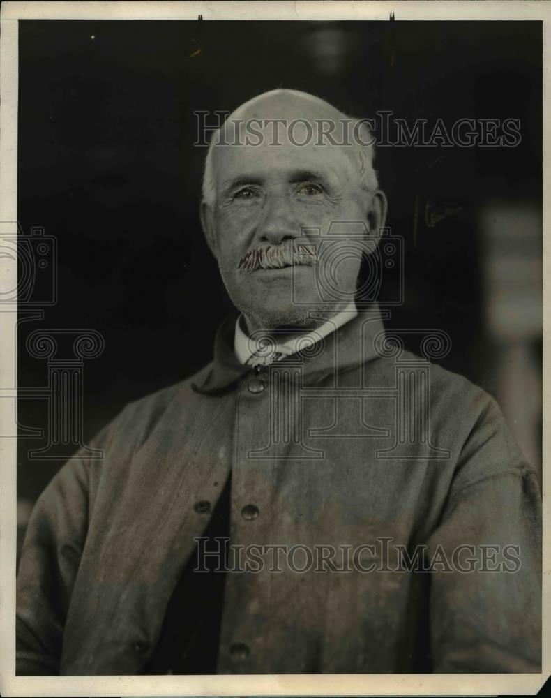 1924 Press Photo Michael Crowley, Boston Railroad clerk charged Frank Jones - Historic Images