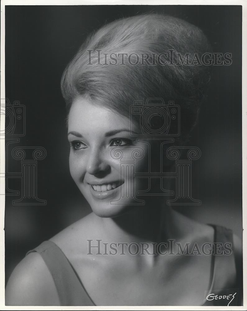 1967 Press Photo Joanne Kader Dance - cvp26725 - Historic Images