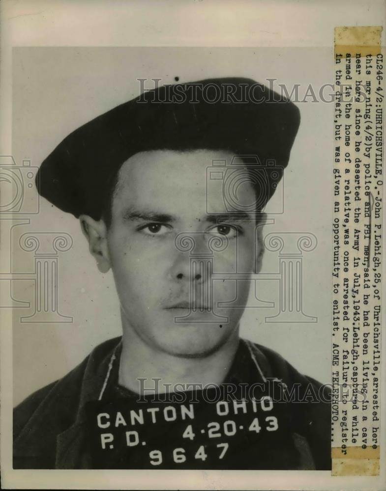 1947 Press Photo John P. Lehigh, captured while armed in the home of a relative - Historic Images