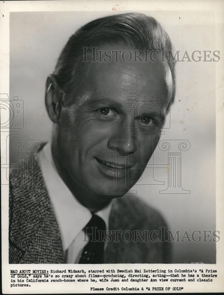 1955 Press Photo Richard Widmark in &quot;A Prize of Gold&quot; - cvp27213 - Historic Images