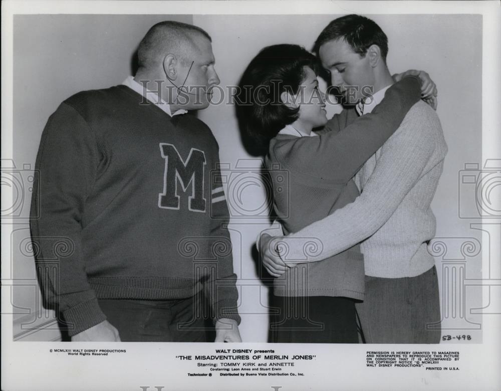 1964 Press Photo Annette Funicello Tommy Kirk in Misadventures of Merlin Jones - Historic Images