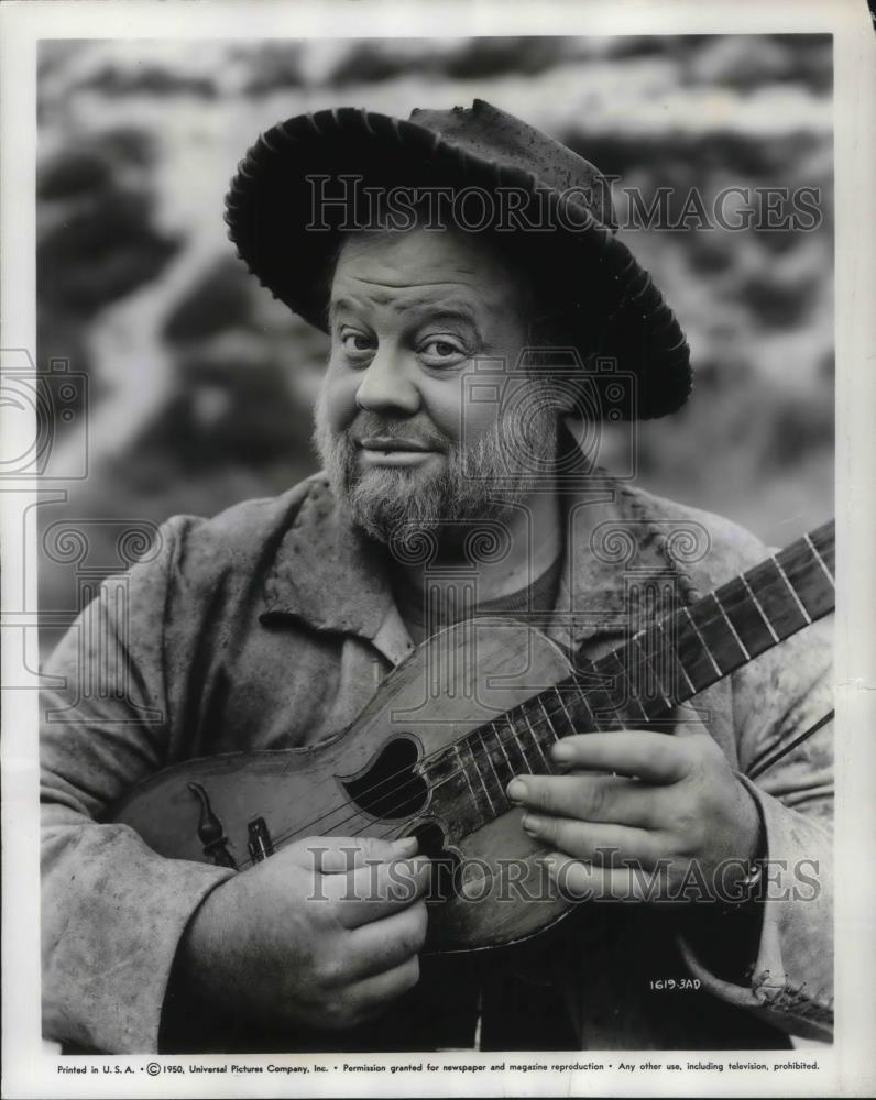 1950 Press Photo Burl Ives stars in Sarah the Mule - cvp24121 - Historic Images