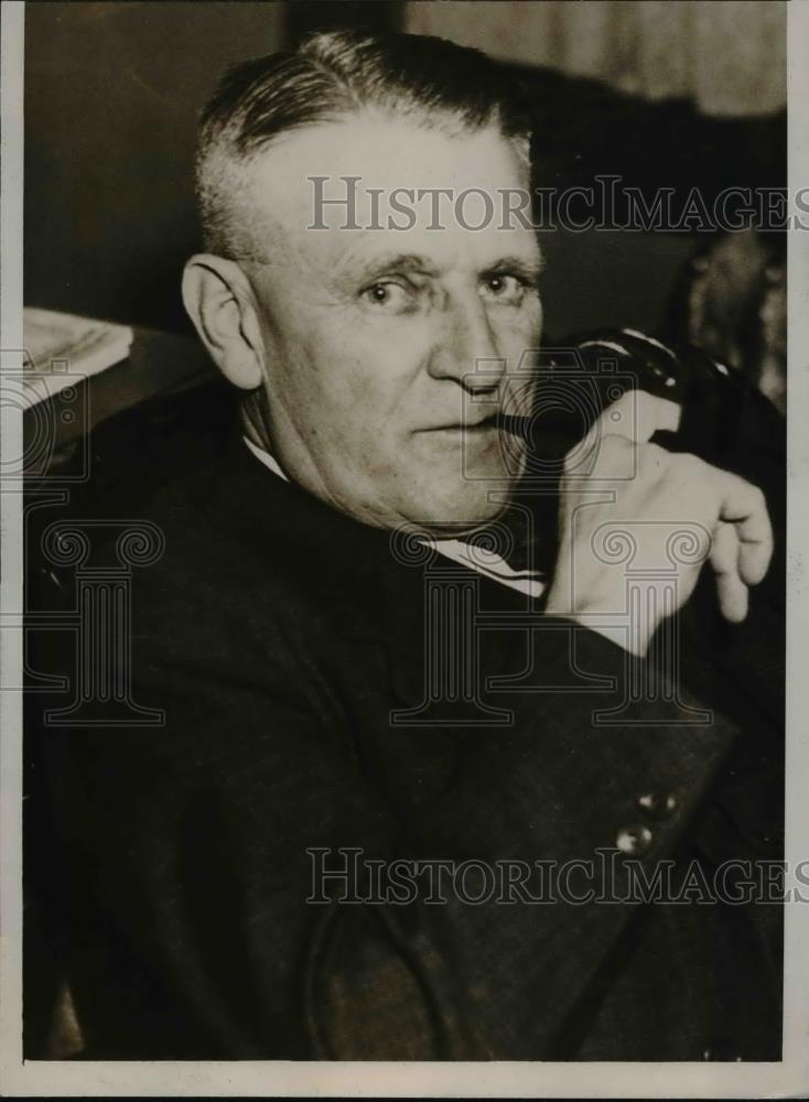 1935 Press Photo Dr. Milton McDowell of Chaldron - Historic Images