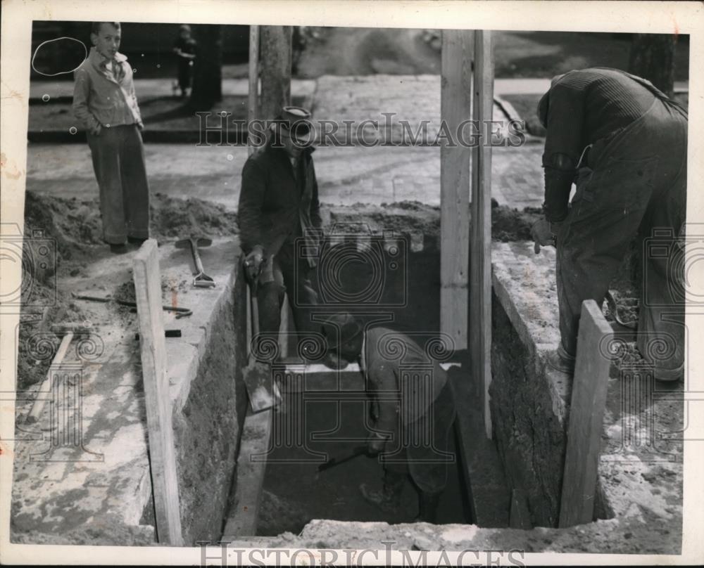 1946 Press Photo Ohio Semer Break - Historic Images