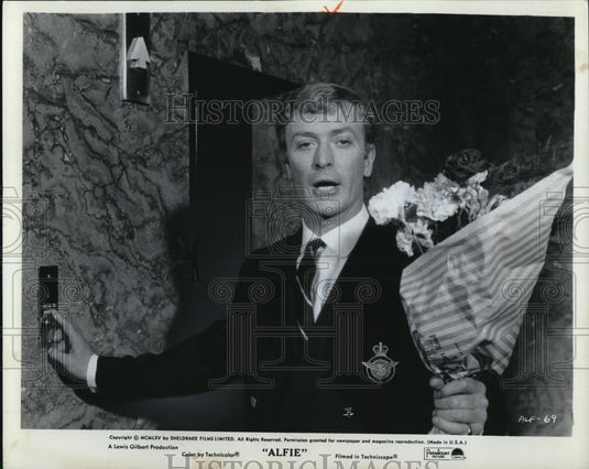 1967 Press Photo Michael Caine stars in Alfie movie film - cvp28236 - Historic Images
