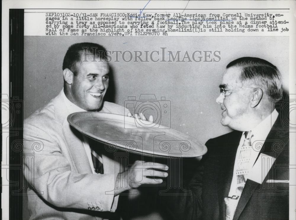 1958 Press Photo Eddie Kaw of Cornell University horseplaying with Leo Nomellini - Historic Images